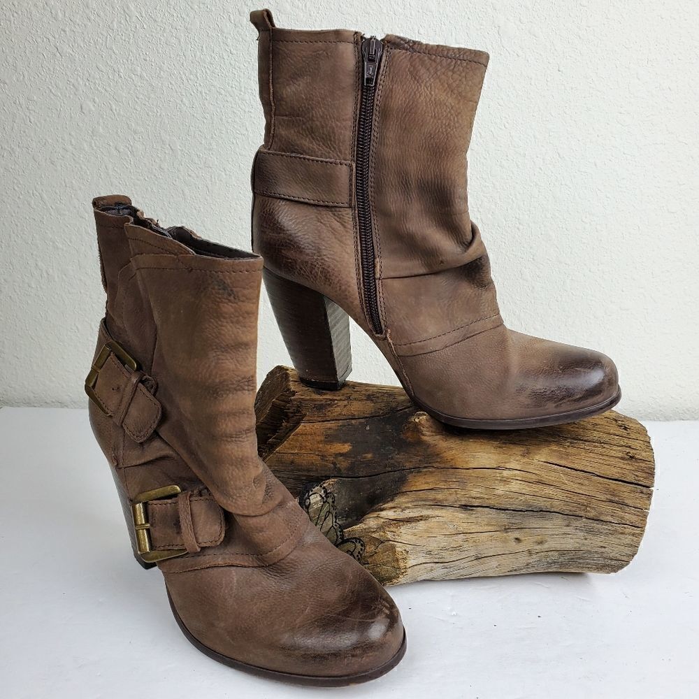 Boutique 9 burnished brown heeled leather boots
